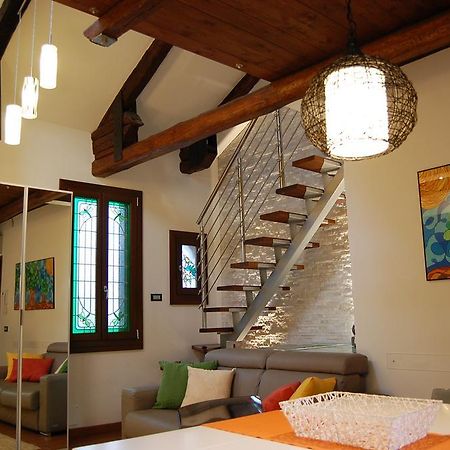 Apartamento Loft Due Cuori Con Terrazza Venecia Exterior foto