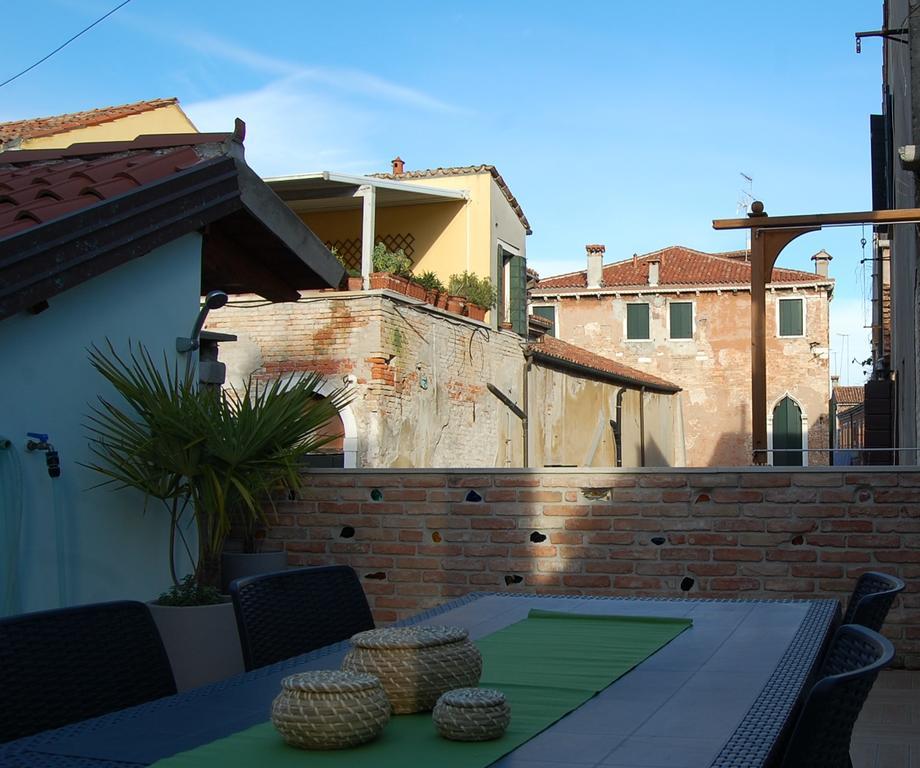 Apartamento Loft Due Cuori Con Terrazza Venecia Exterior foto