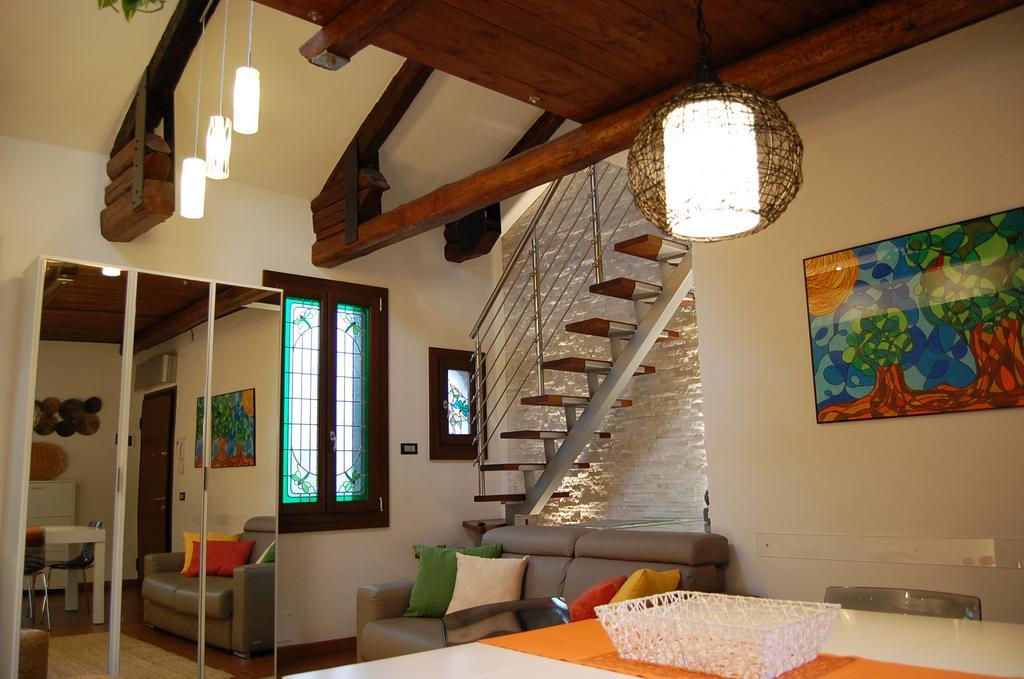Apartamento Loft Due Cuori Con Terrazza Venecia Exterior foto