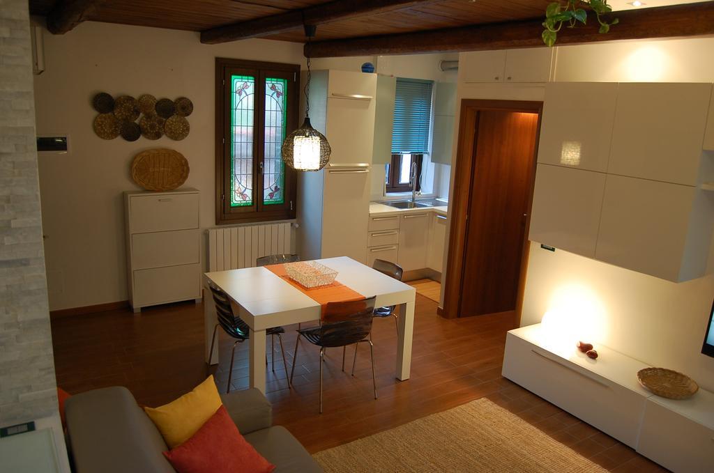 Apartamento Loft Due Cuori Con Terrazza Venecia Exterior foto