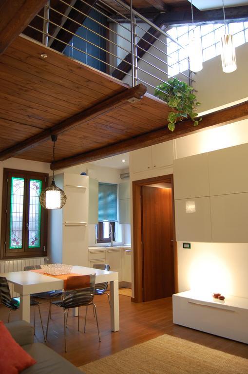 Apartamento Loft Due Cuori Con Terrazza Venecia Exterior foto