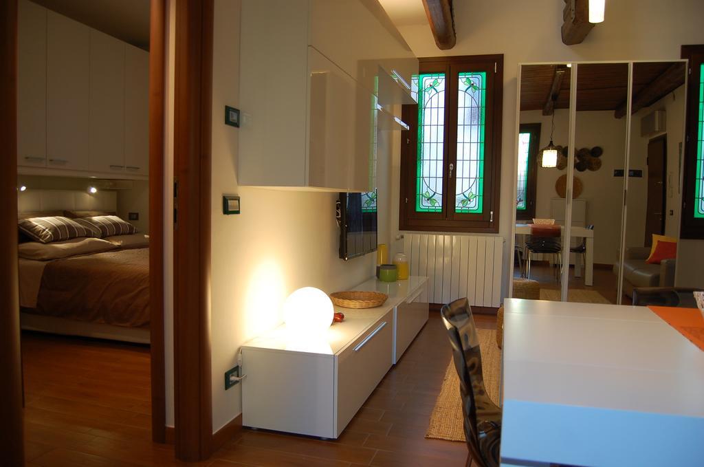 Apartamento Loft Due Cuori Con Terrazza Venecia Exterior foto