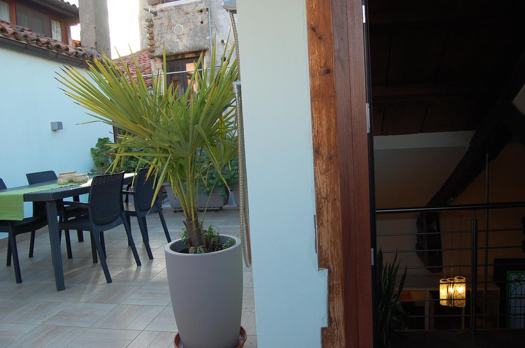Apartamento Loft Due Cuori Con Terrazza Venecia Exterior foto