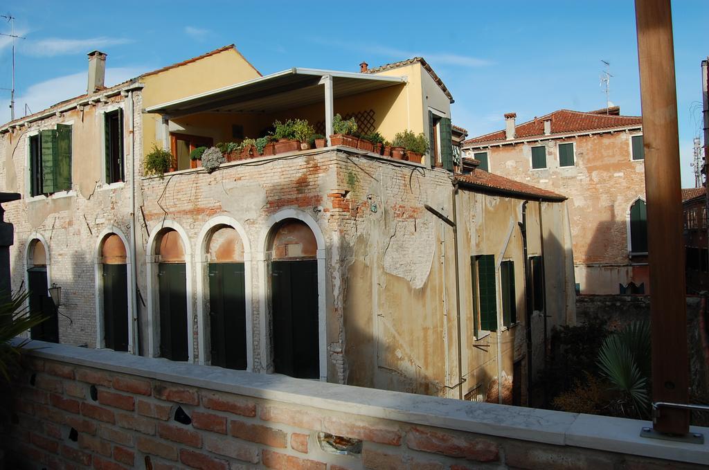 Apartamento Loft Due Cuori Con Terrazza Venecia Exterior foto