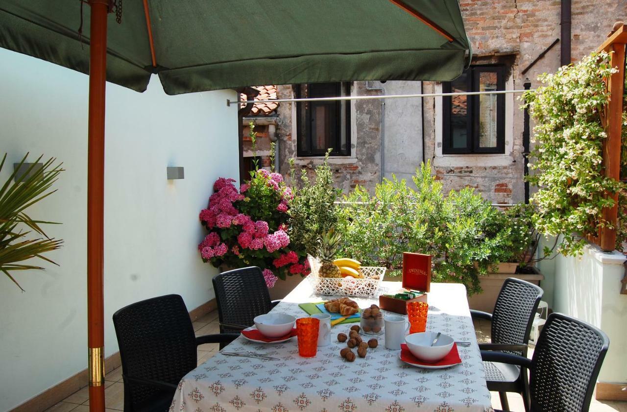 Apartamento Loft Due Cuori Con Terrazza Venecia Exterior foto